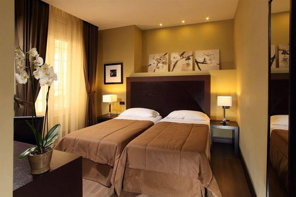 Hotel Boutique Nazionale Rome Bagian luar foto