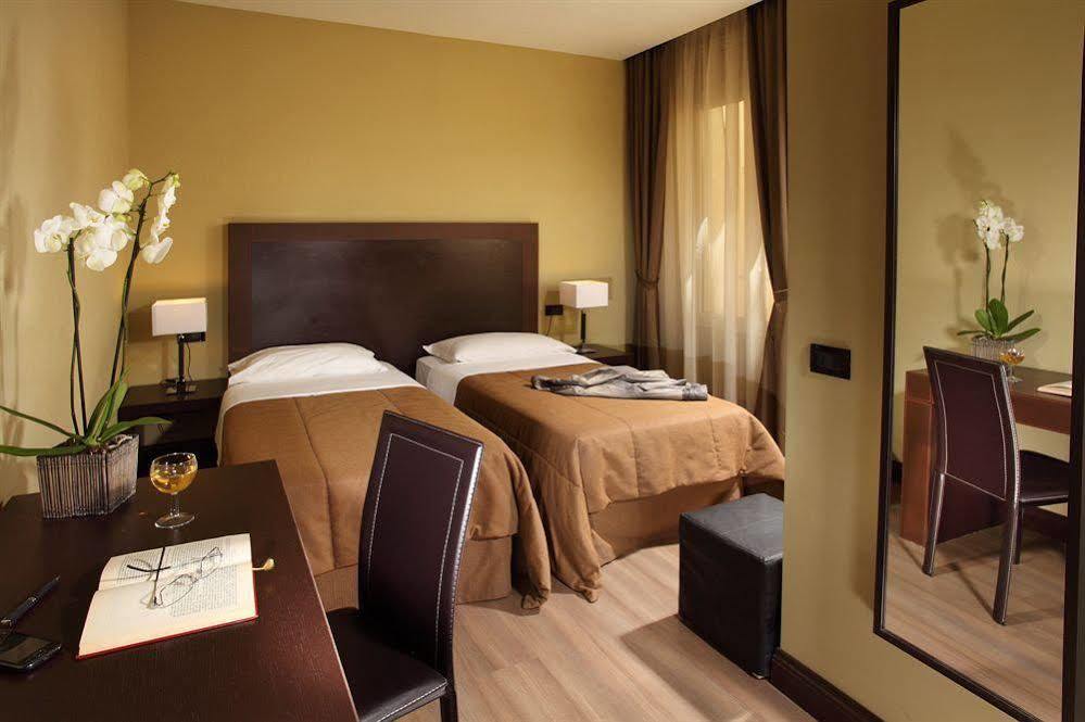 Hotel Boutique Nazionale Rome Bagian luar foto